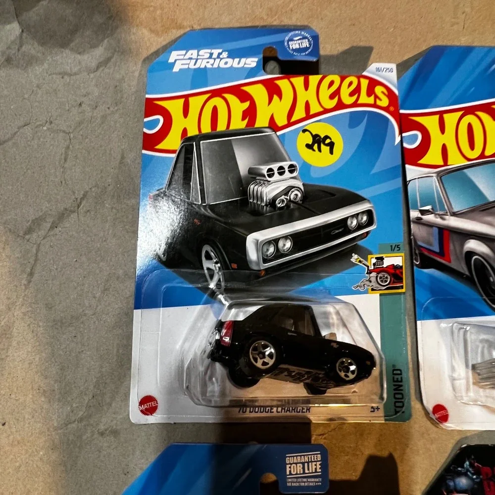 Hot Wheels 1:64 Diecast Lot 4 Datsun 240Z BMW 2002 Dodge Charger Batmobile Multi